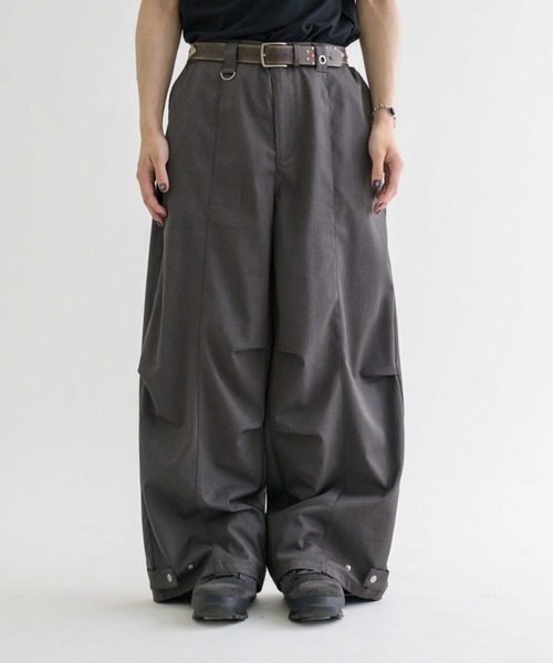 EPNK（イーピーエヌケー）の「【EPNK】Eyelet easy baggy slacks / アイレットイージーバギースラックス（スラックス・メンズ・ブラウン/チャコールグレー/ブラック・SMALL/MEDIUM/LARGE）」の14枚目の写真