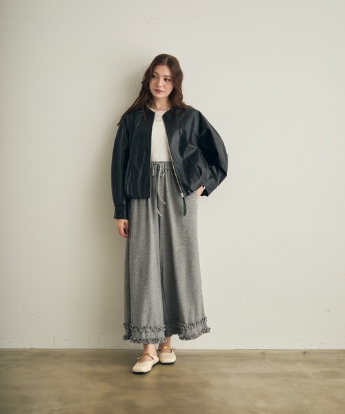 Lunea（ルネア）の「スクエアストラップフラットミュール（パンプス・レディース・ホワイト/ブラウン・24.5/24/23.5/23/22.5/25）」の11枚目の写真