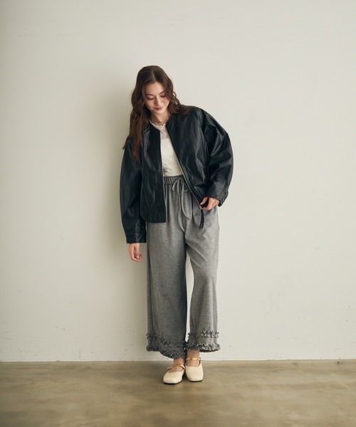 Lunea（ルネア）の「スクエアストラップフラットミュール（パンプス・レディース・ホワイト/ブラウン・24.5/24/23.5/23/22.5/25）」の12枚目の写真