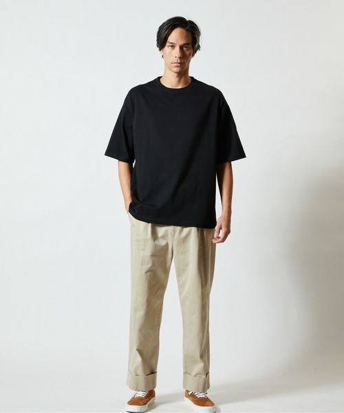 United Athle(ユナイテッドアスレ)の「United Athle ユナイテッドアスレ 5.6オンス Tシャツ(Tシャツ/カットソー・メンズ・ブラック/ホワイト・S/M)」の2枚目の写真