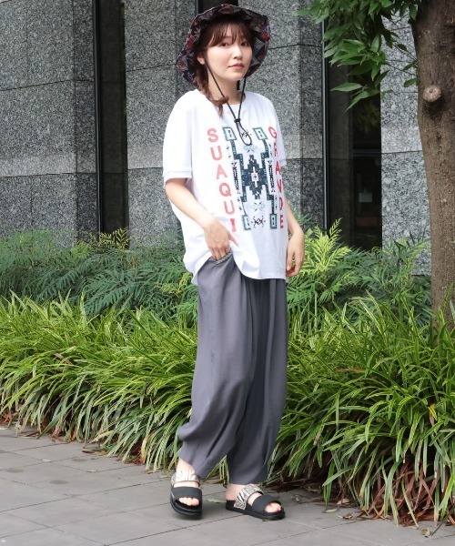 チチカカ(チチカカ)の「エッグタックパンツ(その他パンツ・レディース・オレンジ/ベージュ/ブラック/チャコールグレー・MEDIUM/LARGE)」の8枚目の写真