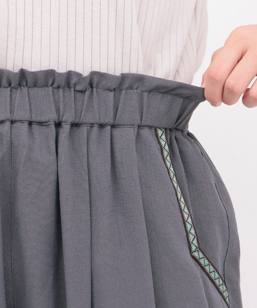 チチカカ(チチカカ)の「エッグタックパンツ(その他パンツ・レディース・オレンジ/ベージュ/ブラック/チャコールグレー・MEDIUM/LARGE)」の19枚目の写真