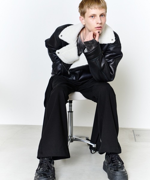 AIVER（アイバー）の「AIVER　ヘビースウェットレイヤードバギーパンツ（スウェットパンツ・メンズ・ブラック/グレー・SMALL/MEDIUM/LARGE）」の4枚目の写真