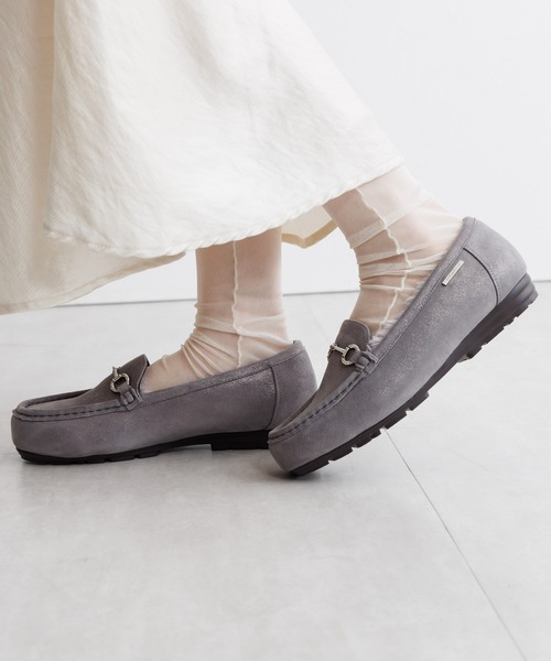 HIMIKO（ヒミコ）の「【HIMIKO】【撥水】ビジュービットふわふわモカシン/651320（モカシン/デッキシューズ・レディース・ダークブラウン/ブラック/グレー・21.5cm/22.0cm/22.5cm/23.0cm/23.5cm/24.0cm/24.5cm/25.0cm/25.5cm/26.0cm/26.5cm）」の17枚目の写真