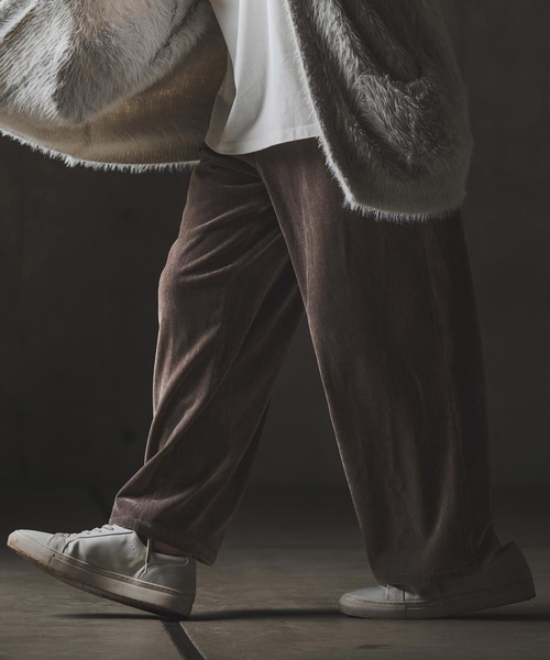 GLIMCLAP(グリムクラップ)の「mp13873-Velour fabric wide-leg trousers ベロアパンツ(その他パンツ・メンズ・チャコール/ブラック・S/M/L)」の6枚目の写真