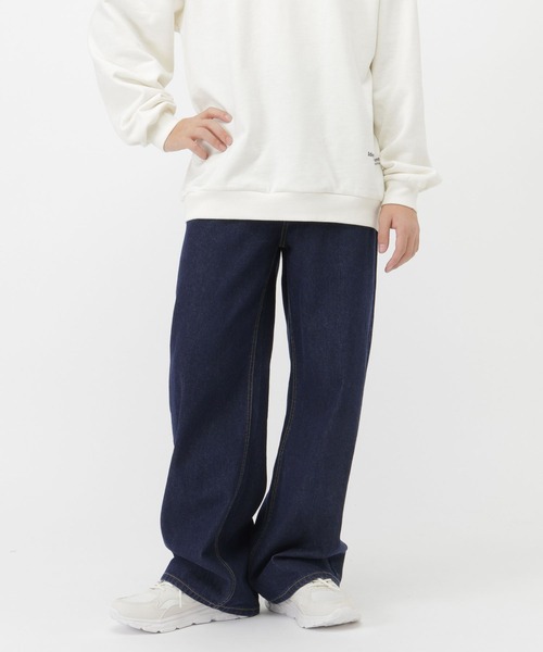 GLOBAL WORK(グローバルワーク)の「ワイドストレートデニム/AND YUA ANY/571656(デニムパンツ・キッズ・ブラック/ブルー/インディゴブルー/ライトブラウン/ブルー系5・SMALL/MEDIUM/LARGE)」の4枚目の写真