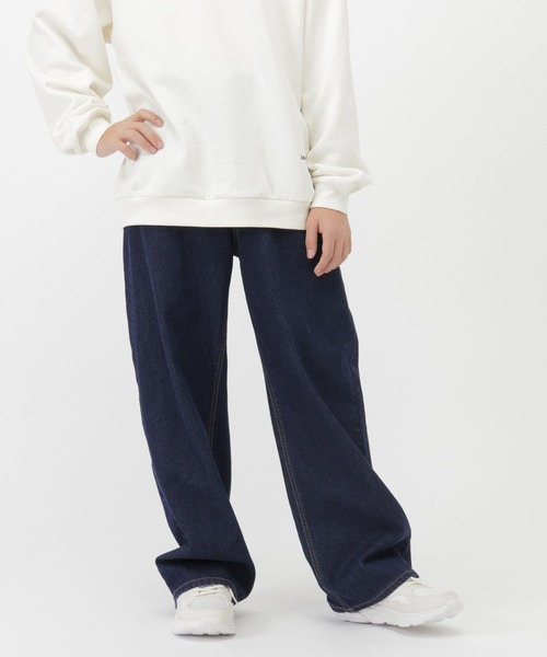 GLOBAL WORK(グローバルワーク)の「ワイドストレートデニム/AND YUA ANY/571656(デニムパンツ・キッズ・ブラック/ブルー/インディゴブルー/ライトブラウン/ブルー系5・SMALL/MEDIUM/LARGE)」の6枚目の写真