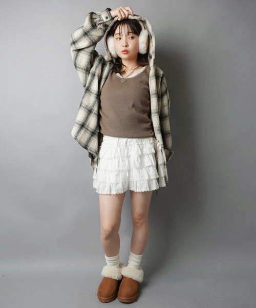 SPINNS(スピンズ)の「フリルミニスカート/カットレース/インナーパンツ付き(スカート・レディース・ホワイト・ONESIZE)」の7枚目の写真