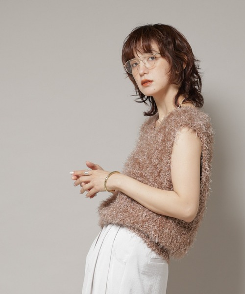 NANO universe(ナノユニバース)の「シャギーラメベスト(ベスト・レディース・ライトグレー/モカ・FREE)」の4枚目の写真