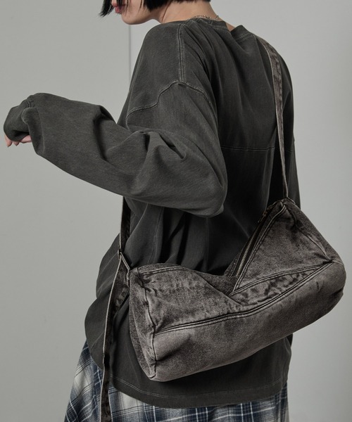 Alfred Alex（アルフレッドアレックス）の「【Alfred Alex】ヴィンテージ加工ウォッシュドデニムボストンショルダーバック（ボストンバッグ・メンズ・インディゴブルー/ブラック・FREE）」の18枚目の写真
