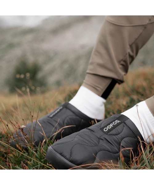OOFOS(ウーフォス)の「OOFOS/ウーフォス/OOcOOzie Thermo Mule(サンダル・レディース・ブラック・7/8/9/W6/W7/W8)」の8枚目の写真