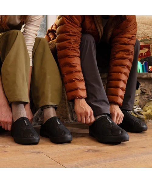 OOFOS(ウーフォス)の「OOFOS/ウーフォス/OOcOOzie Thermo Mule(サンダル・レディース・ブラック・7/8/9/W6/W7/W8)」の9枚目の写真