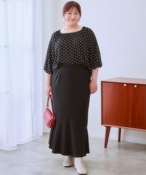 SMILE LAND（スマイルランド）の「＜大きいサイズ＞ よく伸びるやわらかマーメイドスカート（ゆったりヒップ）（スカート・レディース・ロイヤルブルー/ブラック/ブラウン系/チャコールグレー・L/5L/4L/3L/LL）」の16枚目の写真