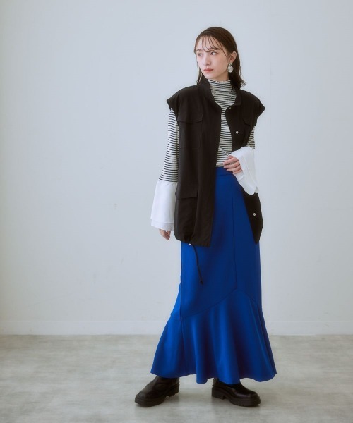 SMILE LAND（スマイルランド）の「＜大きいサイズ＞ よく伸びるやわらかマーメイドスカート（ゆったりヒップ）（スカート・レディース・ロイヤルブルー/ブラック/ブラウン系/チャコールグレー・L/5L/4L/3L/LL）」の21枚目の写真