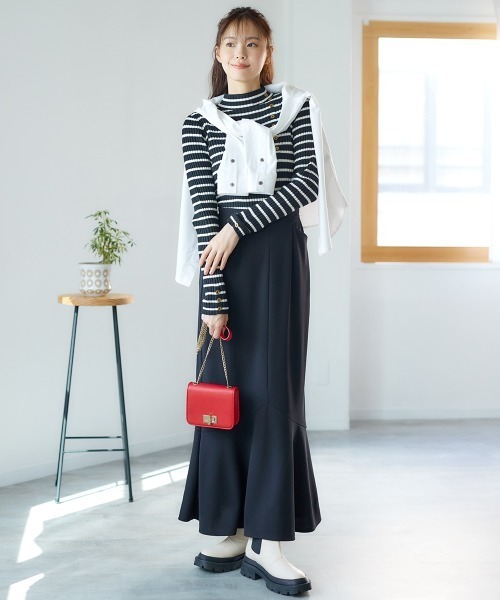 SMILE LAND（スマイルランド）の「＜大きいサイズ＞ よく伸びるやわらかマーメイドスカート（ゆったりヒップ）（スカート・レディース・ロイヤルブルー/ブラック/ブラウン系/チャコールグレー・L/5L/4L/3L/LL）」の20枚目の写真