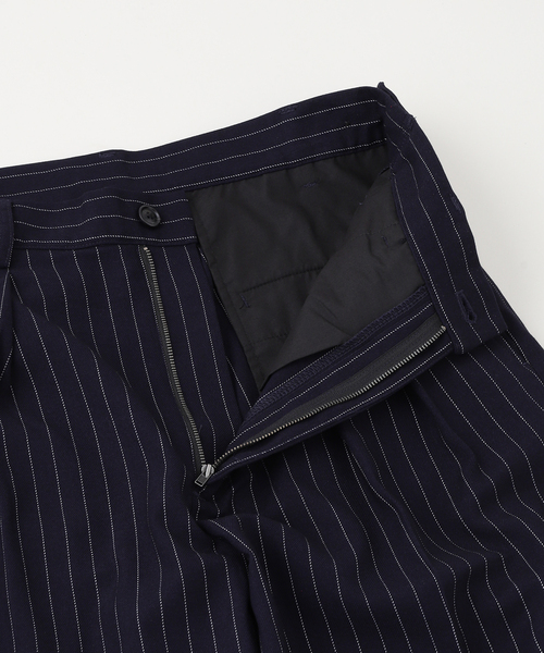 JOINT WORKS（ジョイントワークス）の「ワイドタック ストライプ トラウザーズ / Wide Tuck Stripe Trousers（その他パンツ・メンズ・ネイビー/チャコールグレー・MEDIUM/LARGE/SMALL）」の15枚目の写真