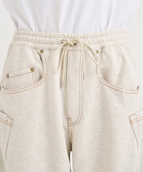 KHOKI(コッキ)の「【KHOKI / コッキ】3D cutting sweat pants(スウェットパンツ・メンズ・オフホワイト/ブラック・3/2/1)」の11枚目の写真