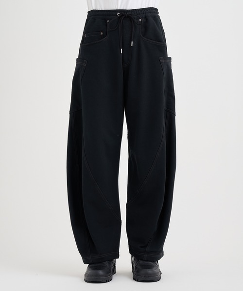KHOKI(コッキ)の「【KHOKI / コッキ】3D cutting sweat pants(スウェットパンツ・メンズ・オフホワイト/ブラック・3/2/1)」の5枚目の写真