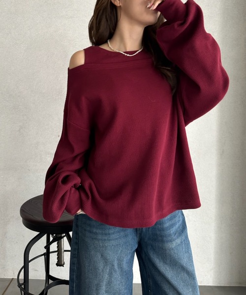TREOVER(トレオーバー)の「ワッフル素材×程良い肌見せが好バランス♪ フェイクレイヤードデザイン ワッフルプルオーバー(Tシャツ/カットソー・レディース・杢グレー/オフホワイト/ダークブラウン/ブラック/ボルドー/ライトグレー・FREE)」の6枚目の写真
