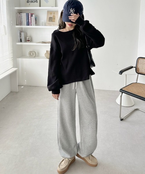 TREOVER(トレオーバー)の「ワッフル素材×程良い肌見せが好バランス♪ フェイクレイヤードデザイン ワッフルプルオーバー(Tシャツ/カットソー・レディース・杢グレー/オフホワイト/ダークブラウン/ブラック/ボルドー/ライトグレー・FREE)」の21枚目の写真