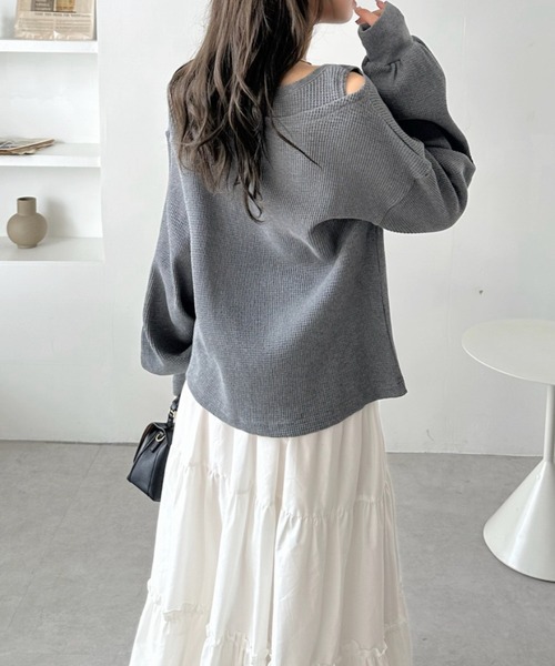 TREOVER(トレオーバー)の「ワッフル素材×程良い肌見せが好バランス♪ フェイクレイヤードデザイン ワッフルプルオーバー(Tシャツ/カットソー・レディース・杢グレー/オフホワイト/ダークブラウン/ブラック/ボルドー/ライトグレー・FREE)」の15枚目の写真