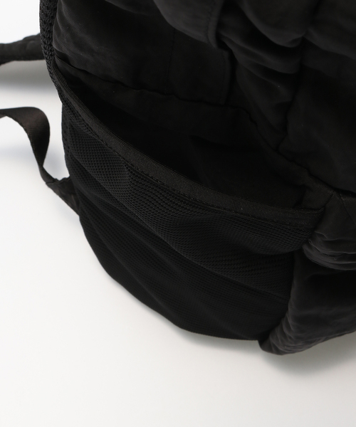 C.P. COMPANY（シーピーカンパニー）の「C.P. Company / シーピーカンパニー ACC BACK PACK IN NYLON B（バックパック/リュック・メンズ・ブラック・FREE）」の8枚目の写真