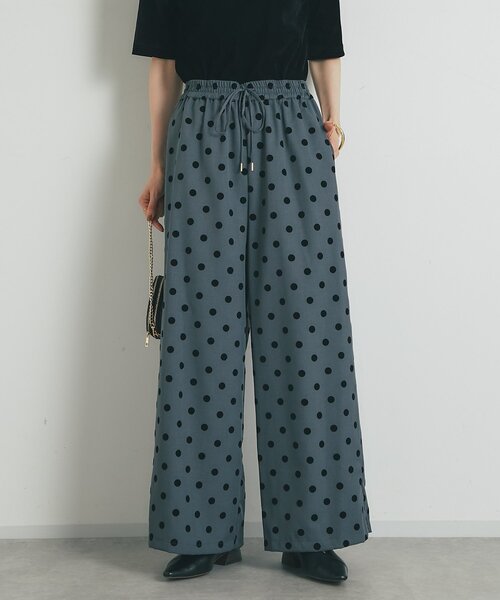 un dix cors（アンディコール）の「《大人可愛い・着映え力抜群◎》ツイルフロッキードットパンツ（チノパンツ・レディース・ブラック/グレー・FREE）」の3枚目の写真