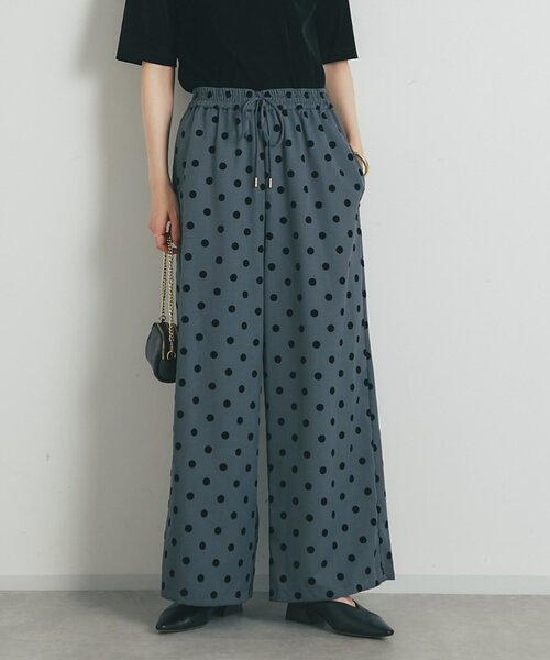 un dix cors（アンディコール）の「《大人可愛い・着映え力抜群◎》ツイルフロッキードットパンツ（チノパンツ・レディース・ブラック/グレー・FREE）」の7枚目の写真