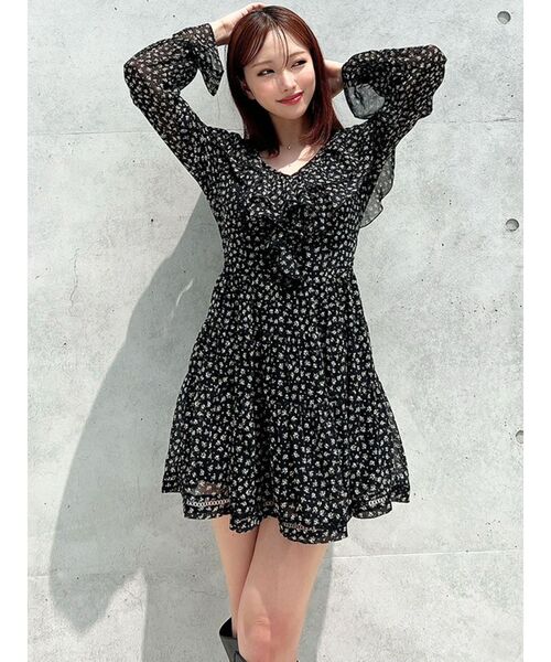 RESEXXY（リゼクシー）の「ラッフルミニティアードワンピース（ワンピース・レディース・ブラック/ホワイト/ベージュ・FREE）」の20枚目の写真