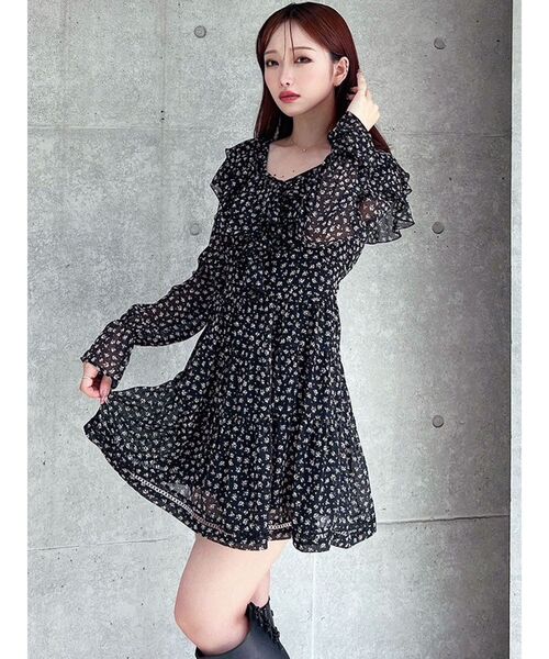 RESEXXY（リゼクシー）の「ラッフルミニティアードワンピース（ワンピース・レディース・ブラック/ホワイト/ベージュ・FREE）」の22枚目の写真