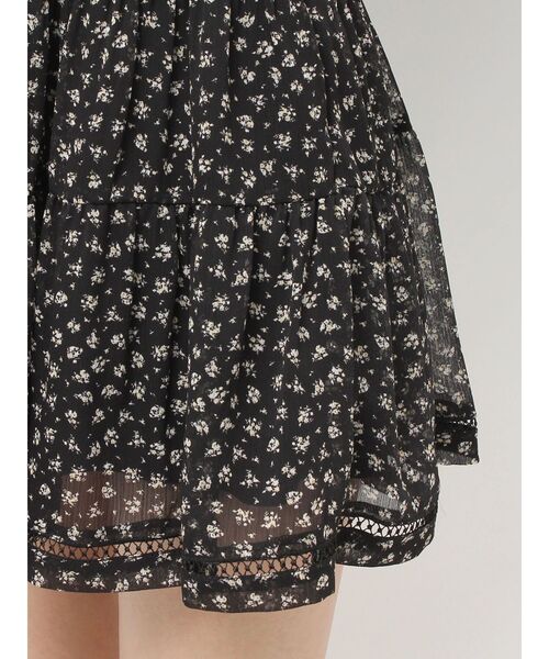 RESEXXY（リゼクシー）の「ラッフルミニティアードワンピース（ワンピース・レディース・ブラック/ホワイト/ベージュ・FREE）」の11枚目の写真