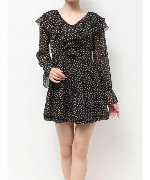 RESEXXY（リゼクシー）の「ラッフルミニティアードワンピース（ワンピース・レディース・ブラック/ホワイト/ベージュ・FREE）」の18枚目の写真