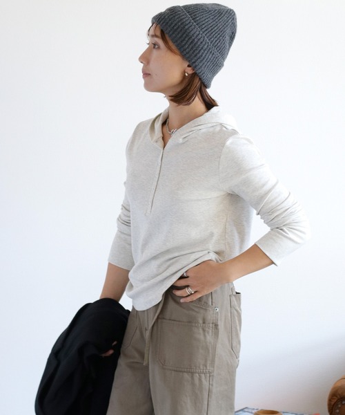 cepo(セポ)の「ヘンリーネックパーカーカットソー(Tシャツ/カットソー・レディース・ホワイト系その他/ブラック/ベージュ系その他/グレー・M)」の4枚目の写真