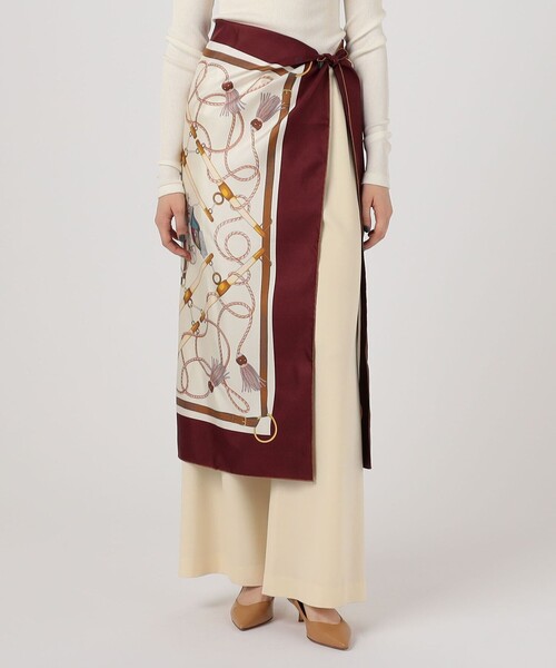 TOMORROWLAND （トゥモローランド）の「Atelier TOMORROWLAND TASSEL シルクスカーフ（バンダナ/スカーフ・レディース・オフホワイト/ボルドー・FREE）」の4枚目の写真