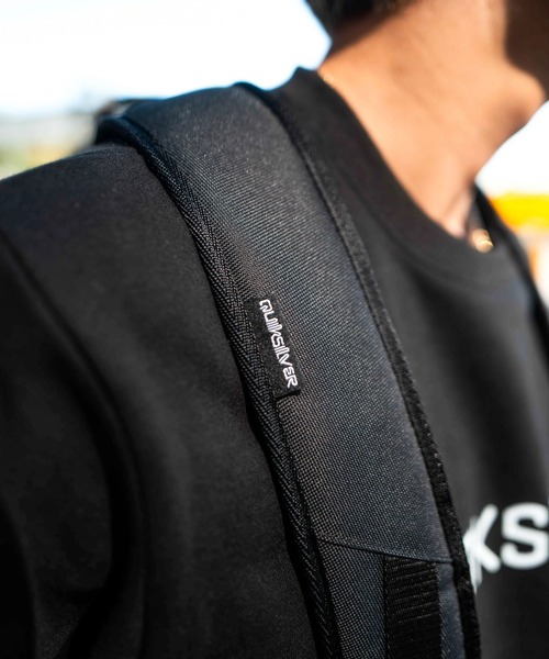 Quiksilver(クイックシルバー)の「BY THE SEA 32L /クイックシルバーリフレクター付きバックパック・リュック(バックパック/リュック・メンズ・ブラック/ブラック系その他・FREE)」の15枚目の写真