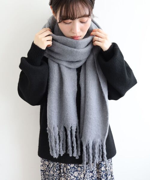 le.coeur blanc（ルクールブラン）の「《WEB限定アイテム》ビッグフリンジストール（ストール/ショール・レディース・グレー/イエロー/グリーン・FREE）」の10枚目の写真