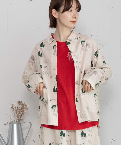 POU DOU DOU（プードゥドゥ）の「スワンレイクプリントポケットシャツ（シャツ/ブラウス・レディース・キナリ/ベージュ・M）」の4枚目の写真