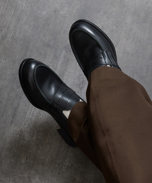 PADRONE（パドローネ）の「PADRONE パドローネ / Ex. LEATHER COIN LOAFER [CLYDE] 別注レザーコインローファー 日本製 / PA8587-2310（ローファー・メンズ・ベージュ/ダークブラウン/ブラック/キャメル・40/42/41/43）」の2枚目の写真