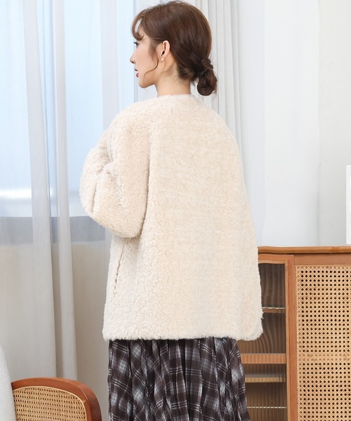 セール】ノーカラー ポンポン付き フレア ボア ジャケット（ノーカラー