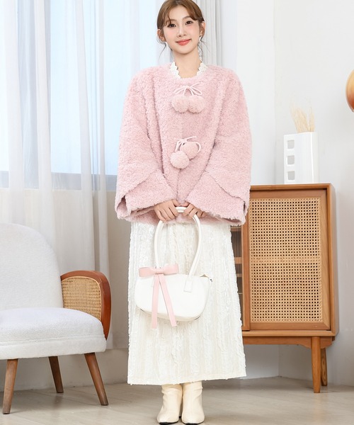 Anely(アネリー)の「ノーカラー ポンポン付き フレア ボア ジャケット(ノーカラージャケット・レディース・アイボリー/ベージュ/ピンク・FREE)」の13枚目の写真