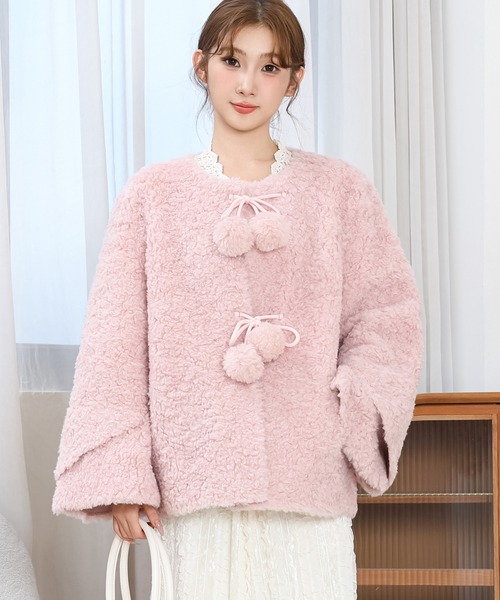 Anely(アネリー)の「ノーカラー ポンポン付き フレア ボア ジャケット(ノーカラージャケット・レディース・アイボリー/ベージュ/ピンク・FREE)」の14枚目の写真