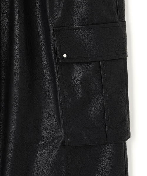 DANKE SCHON（ダンケシェーン）の「DankeSchon/ダンケシェーン/PU LEATHER BAGGY CARGO PANTS（カーゴパンツ・メンズ・ブラック・L/M/S/XL）」の4枚目の写真