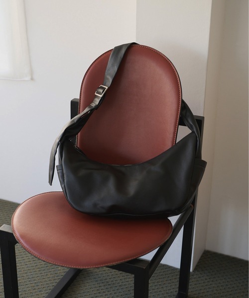 anuke（アンヌーク）の「2way Multi Case（ショルダーバッグ）」 - WEAR