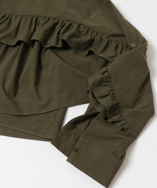 KBF（ケイビーエフ）の「『WEB限定』ラッフルデザインブラウス（シャツ/ブラウス・レディース・オフホワイト/ブラック/カーキ・ONE）」の20枚目の写真