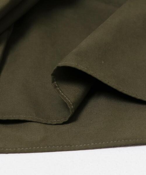 KBF（ケイビーエフ）の「『WEB限定』ラッフルデザインブラウス（シャツ/ブラウス・レディース・オフホワイト/ブラック/カーキ・ONE）」の22枚目の写真