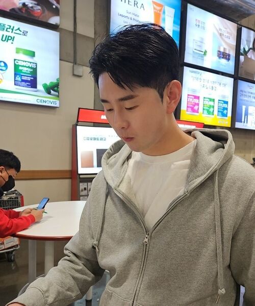 MUSINSA STANDARD（ムシンサスタンダード）の「パーカースウェットジップアップ[メランジグレー]（パーカー・メンズ・その他・X-LARGE/XX-LARGE/XXX-LARGE/SMALL/MEDIUM/LARGE）」の14枚目の写真