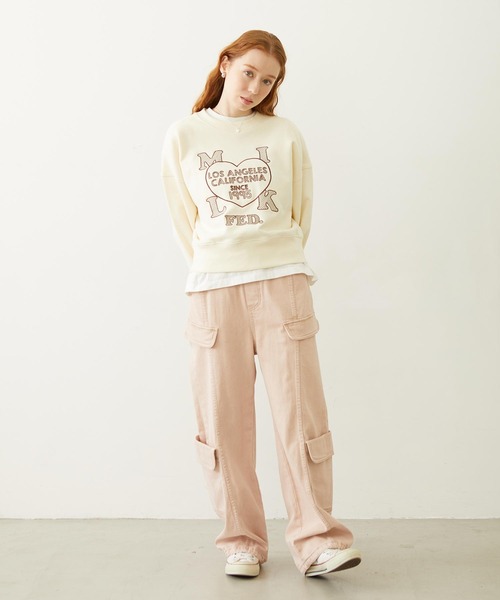 MILKFED.（ミルクフェド）の「STITCHED HEART LOGO SHORT CREW SWEAT（スウェット・レディース・オフホワイト/チャコール/ピンク・S/M）」の11枚目の写真