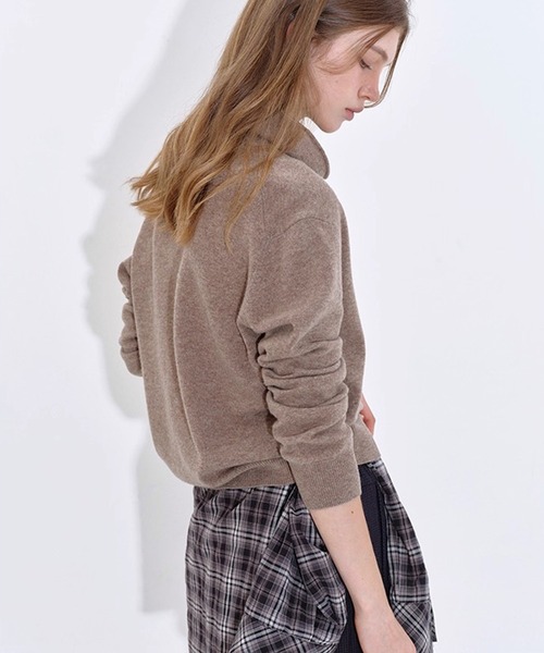 Fano Studios(ファノ ストゥディオズ)の「ハイネック カシミヤウールニットトップス FD25S064【Fano Studios】【2025AW】(Tシャツ/カットソー・レディース・アイボリー/ライトブラウン/ダークブラウン・M/S)」の19枚目の写真