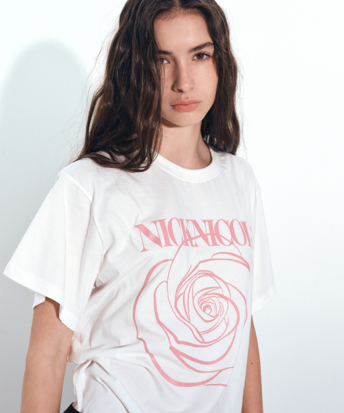 NICK&NICOLE（ニックアンドニコール）の「BIG ROSE SLEEVE TOP_CREAM PINK（Tシャツ/カットソー・レディース・その他・FREE）」の2枚目の写真