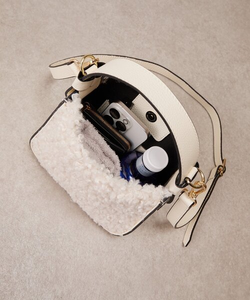 LIVETART(リヴェタート)の「2WAYボアミニバッグ(トートバッグ・レディース・ブラウン/ベージュ・FREE)」の22枚目の写真